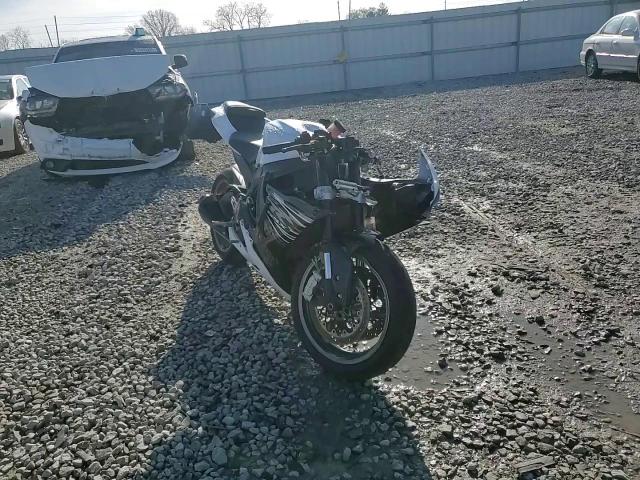 2011 Suzuki Gsx-R600 VIN: JS1GN7FA0B2102697 Lot: 51923425