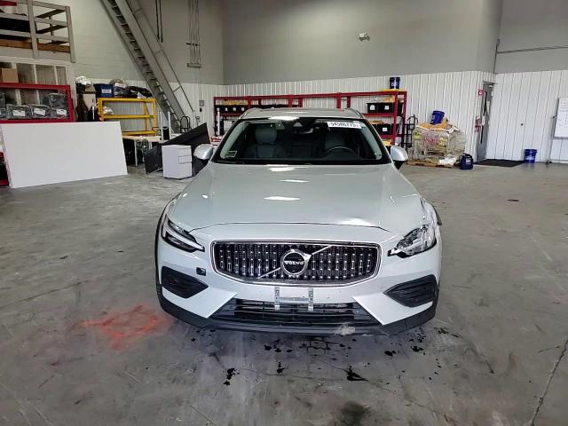 2020 Volvo V60 Cross Country T5 Momentum VIN: YV4102WK3L1037371 Lot: 54586775