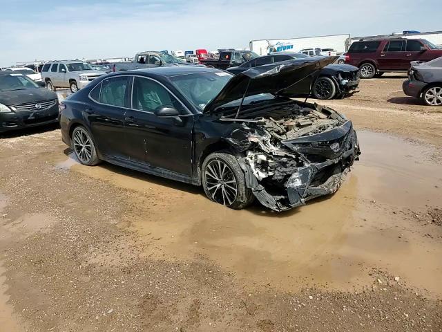 2018 Toyota Camry L VIN: 4T1B11HK5JU667895 Lot: 52179325
