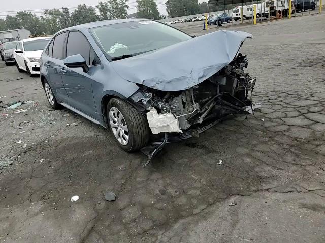 2020 Toyota Corolla Le VIN: 5YFEPRAE8LP010379 Lot: 55180965