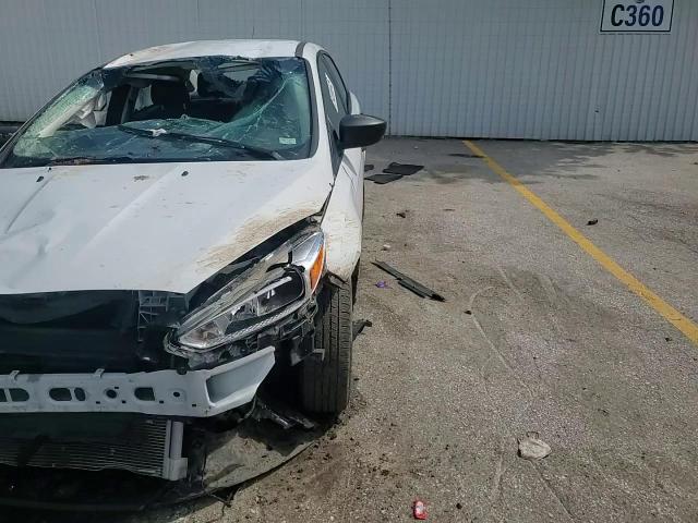 2017 Ford Focus S VIN: 1FADP3E22HL314158 Lot: 54556845