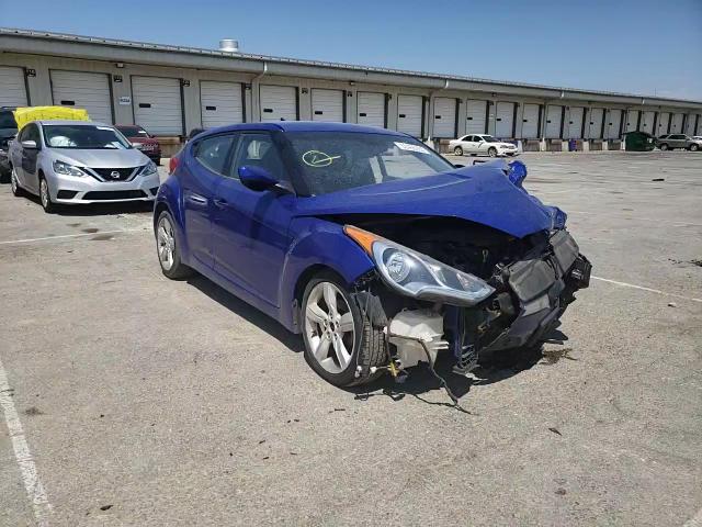 2013 Hyundai Veloster VIN: KMHTC6AD1DU165686 Lot: 53465935