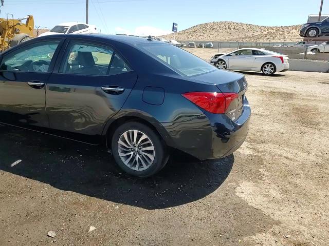 2018 Toyota Corolla L VIN: 5YFBURHE1JP801402 Lot: 54547975
