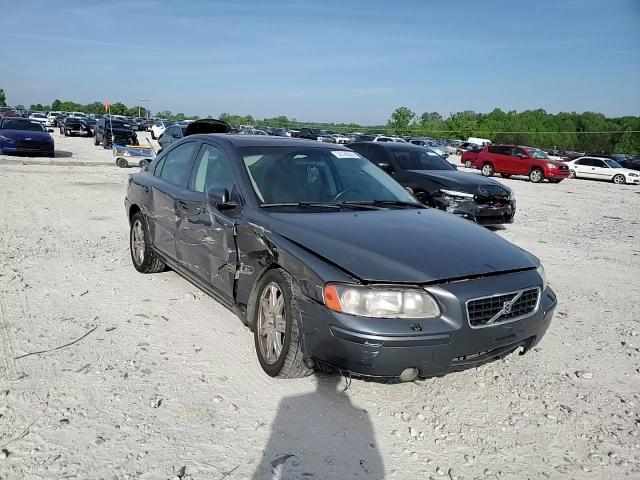 2005 Volvo S60 2.5T VIN: YV1RH592452477022 Lot: 53780265