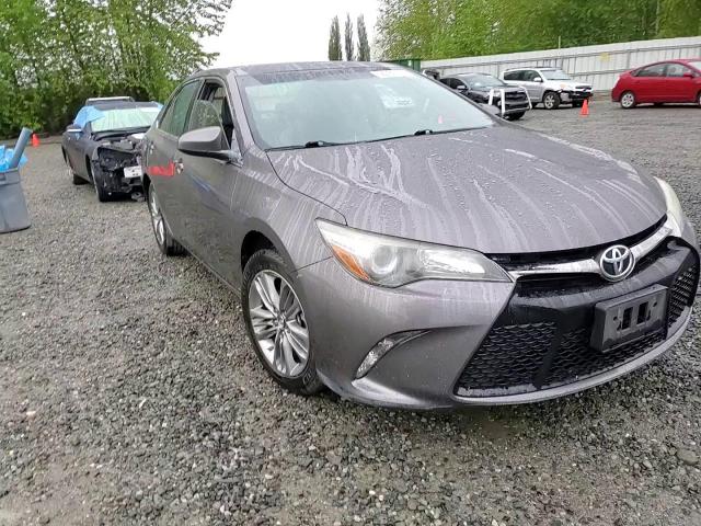 2016 Toyota Camry Le VIN: 4T1BF1FK1GU580122 Lot: 55092095