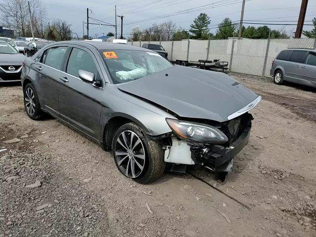2013 Chrysler 200 Touring VIN: 1C3CCBBB0DN579597 Lot: 80148295