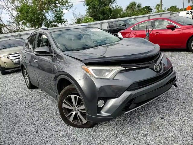 2017 Toyota Rav4 Xle VIN: JTMWFREV7HD105088 Lot: 53138545