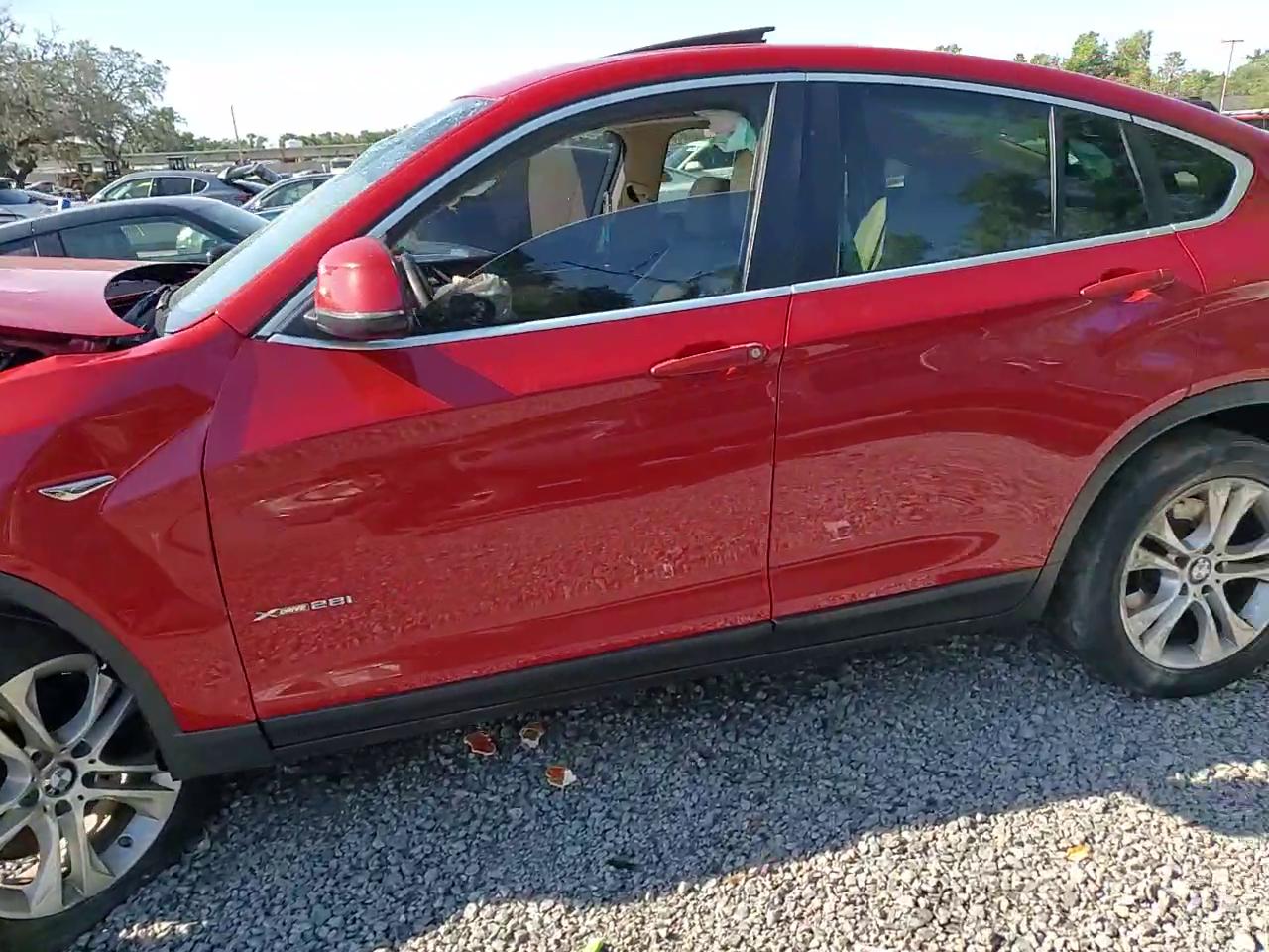 Фото: 5UXXW3C34H0T79096