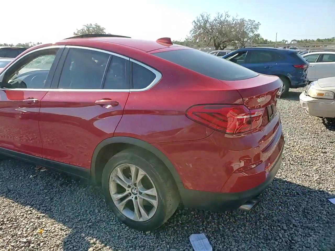 Фото: 5UXXW3C34H0T79096