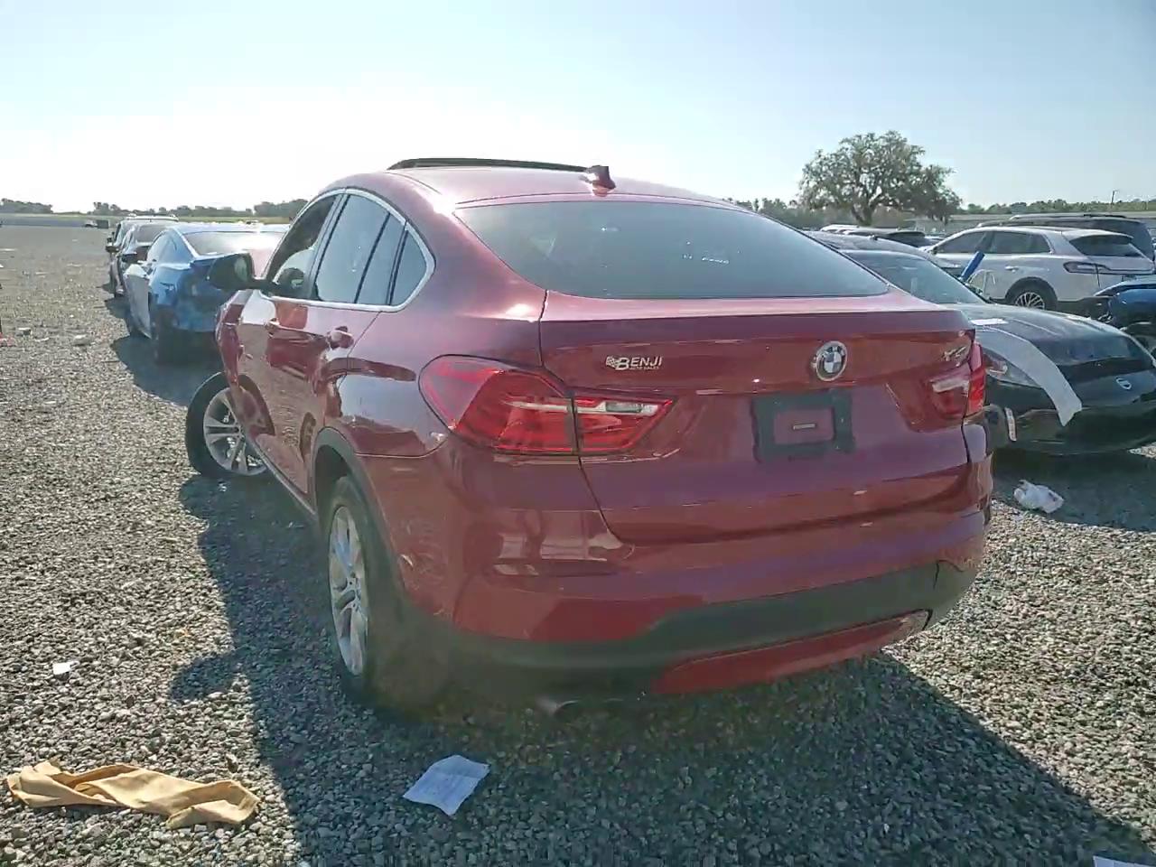 Фото: 5UXXW3C34H0T79096