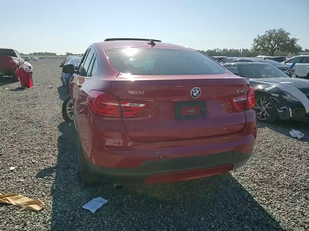 Фото: 5UXXW3C34H0T79096