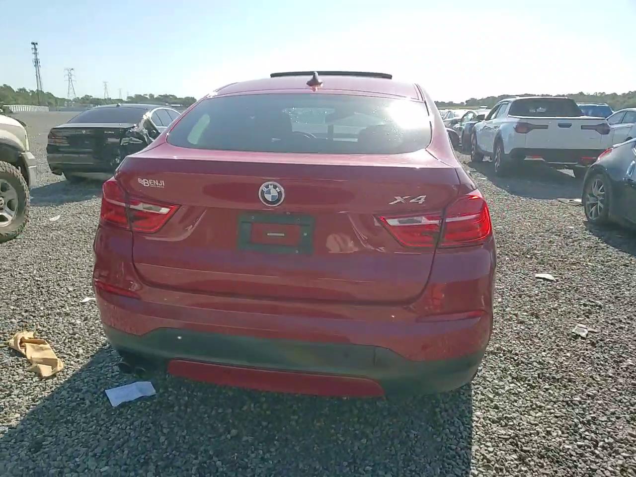 Фото: 5UXXW3C34H0T79096