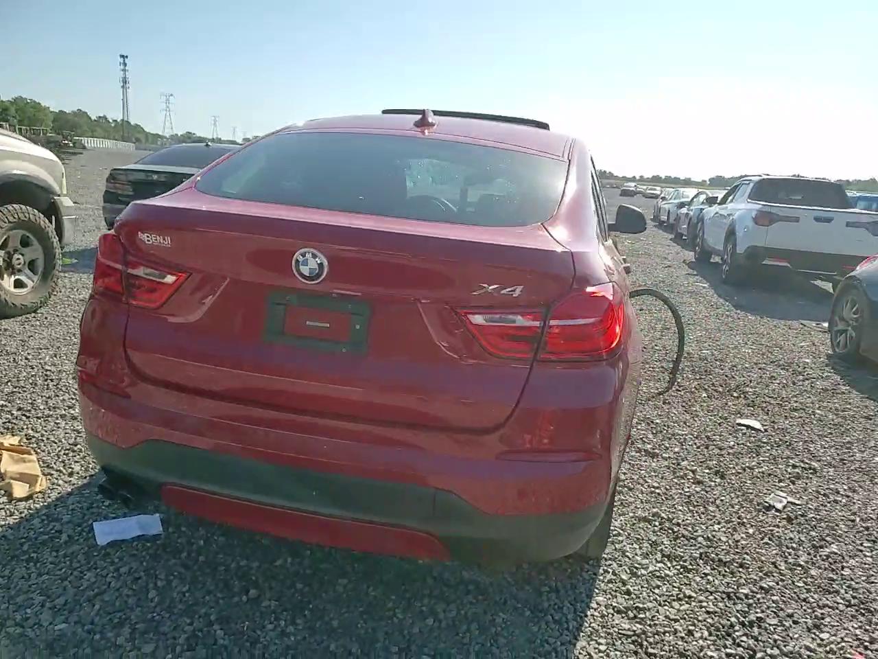 Фото: 5UXXW3C34H0T79096