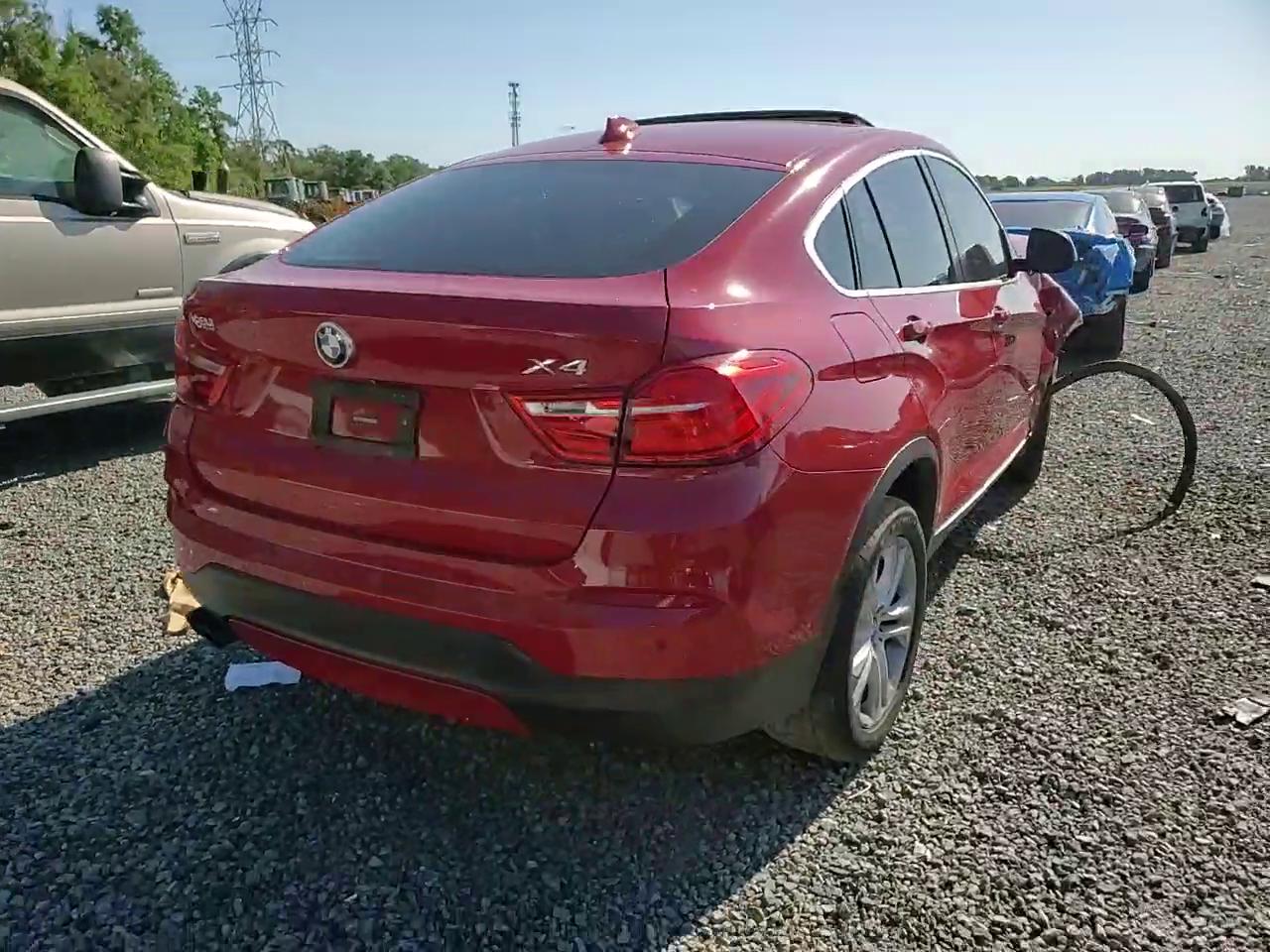 Фото: 5UXXW3C34H0T79096