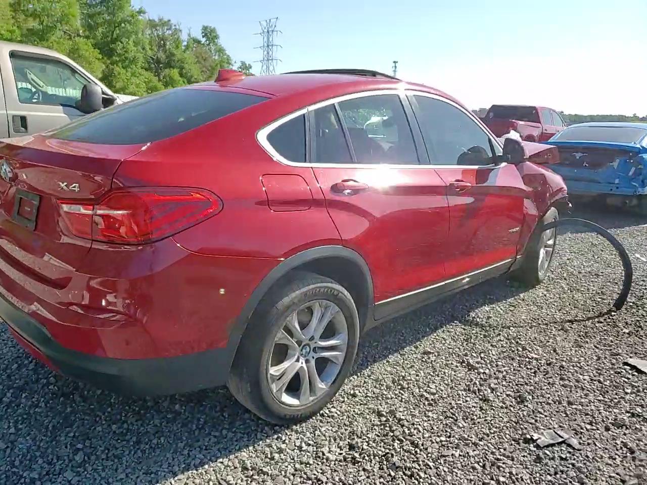 Фото: 5UXXW3C34H0T79096