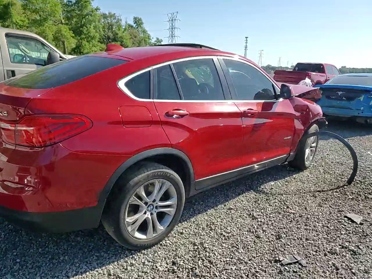 Фото: 5UXXW3C34H0T79096