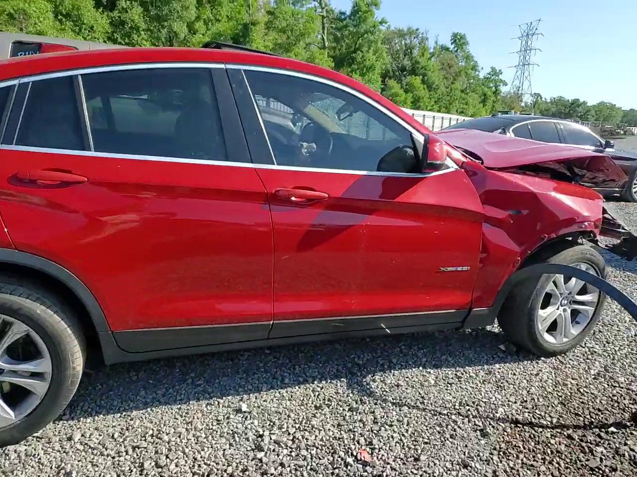 Фото: 5UXXW3C34H0T79096