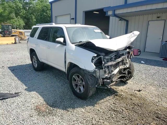 2017 Toyota 4Runner Sr5/Sr5 Premium VIN: JTEBU5JR0H5450104 Lot: 55154915