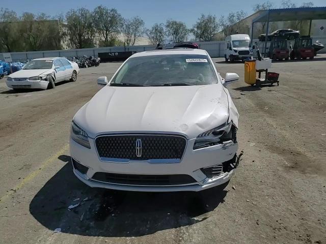 Delete VIN 3LN6L5C94KR632152 - LINCOLN MKZ 2019