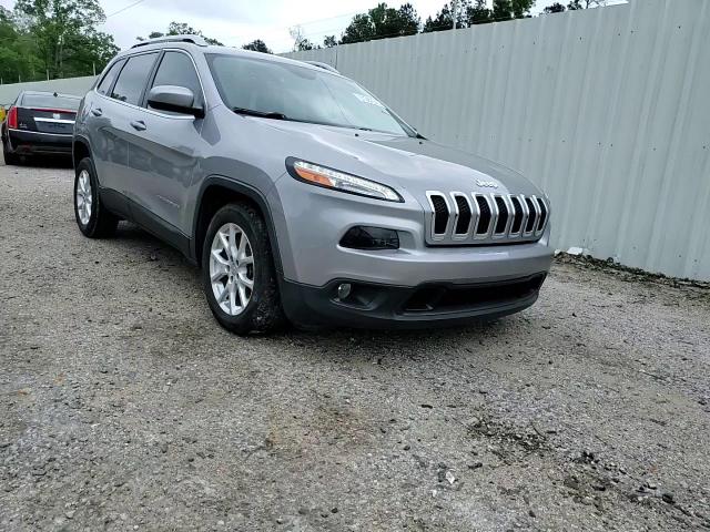 2018 Jeep Cherokee Latitude Plus VIN: 1C4PJLLB2JD537795 Lot: 51362945