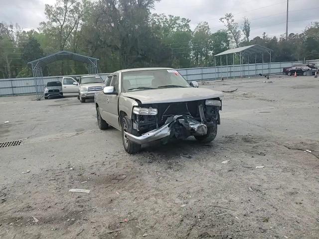 2002 Chevrolet Silverado C1500 VIN: 2GCEC19V22137143 Lot: 51263095