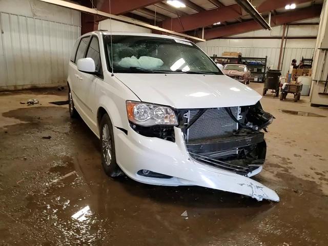 2015 Chrysler Town & Country Touring VIN: 2C4RC1BG4FR673211 Lot: 51373025