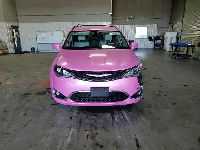 2017 Chrysler Pacifica Touring L VIN: 2C4RC1BG0HR837458 Lot: 55128685