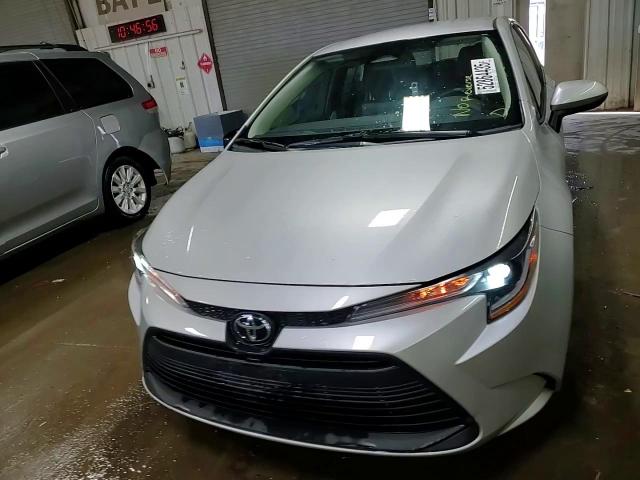 2025 Toyota Corolla Le VIN: 5YFB4MDE8SP231909 Lot: 52864435