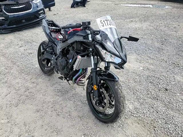 2025 Kawasaki Ex650 R VIN: ML5EXER15SDAD8788 Lot: 51736095