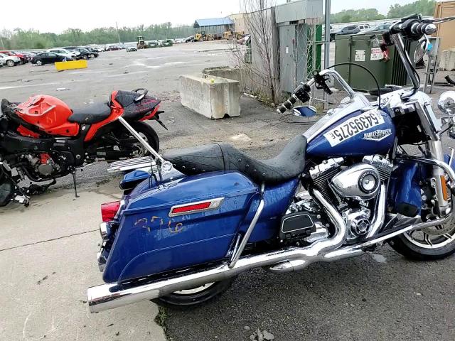 2015 Harley-Davidson Flhr Road King VIN: 1HD1FBM13FB647067 Lot: 54395275