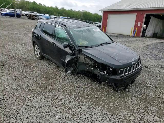 2018 Jeep Compass - Image 12