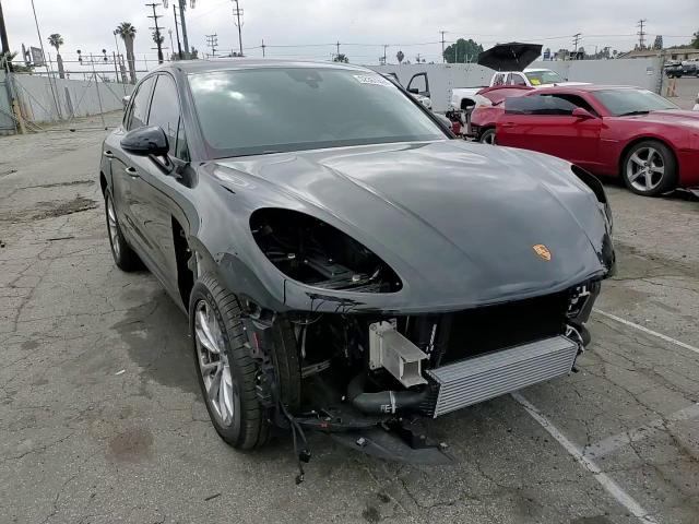 2024 Porsche Macan Base VIN: WP1AA2A55RLB11256 Lot: 52367424