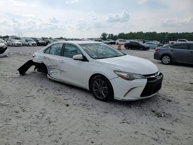 2016 Toyota Camry Le VIN: 4T1BF1FK0GU221103 Lot: 53683874