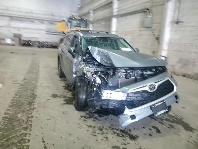 2022 Toyota Highlander Xle VIN: 5TDHZRBH2NS231857 Lot: 56827034