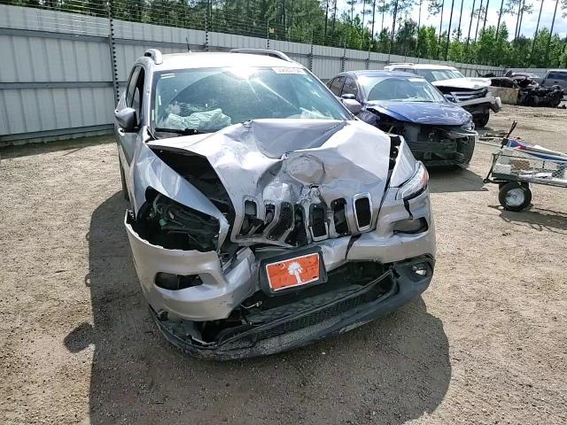 2016 Jeep Cherokee Latitude VIN: 1C4PJLCB9GW335999 Lot: 55685154