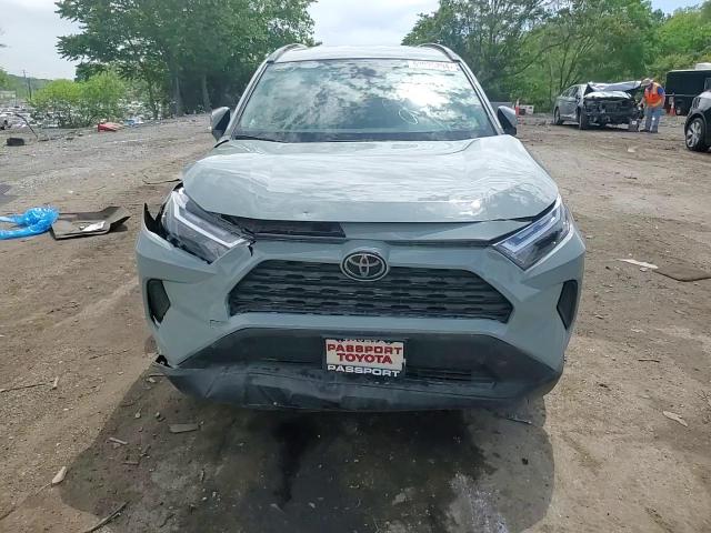2022 Toyota RAV 4 - Image 12