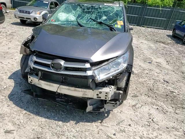 2019 Toyota Highlander Se VIN: 5TDJZRFH5KS613372 Lot: 55813034