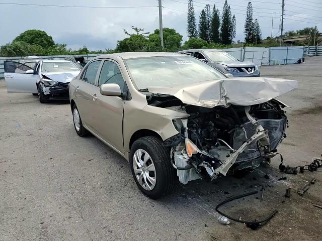 2010 Toyota Corolla Base VIN: 2T1BU4EE5AC439971 Lot: 56640484