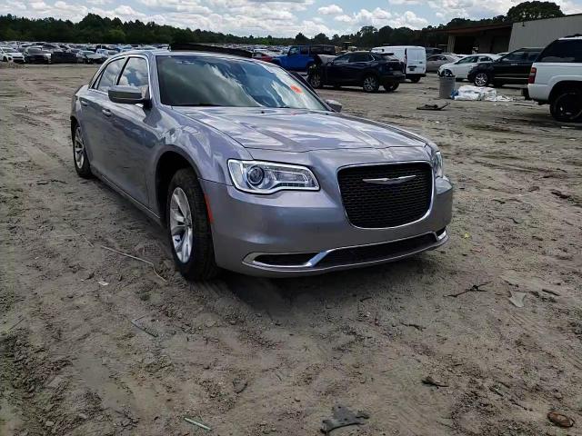 2016 Chrysler 300 Limited VIN: 2C3CCAAG1GH142115 Lot: 56772934
