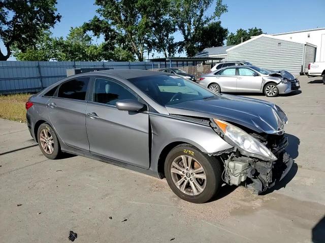 5NPEB4AC6DH506506 2013 Hyundai Sonata Gls