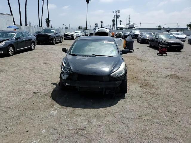 5NPDH4AE0GH777240 2016 Hyundai Elantra Se