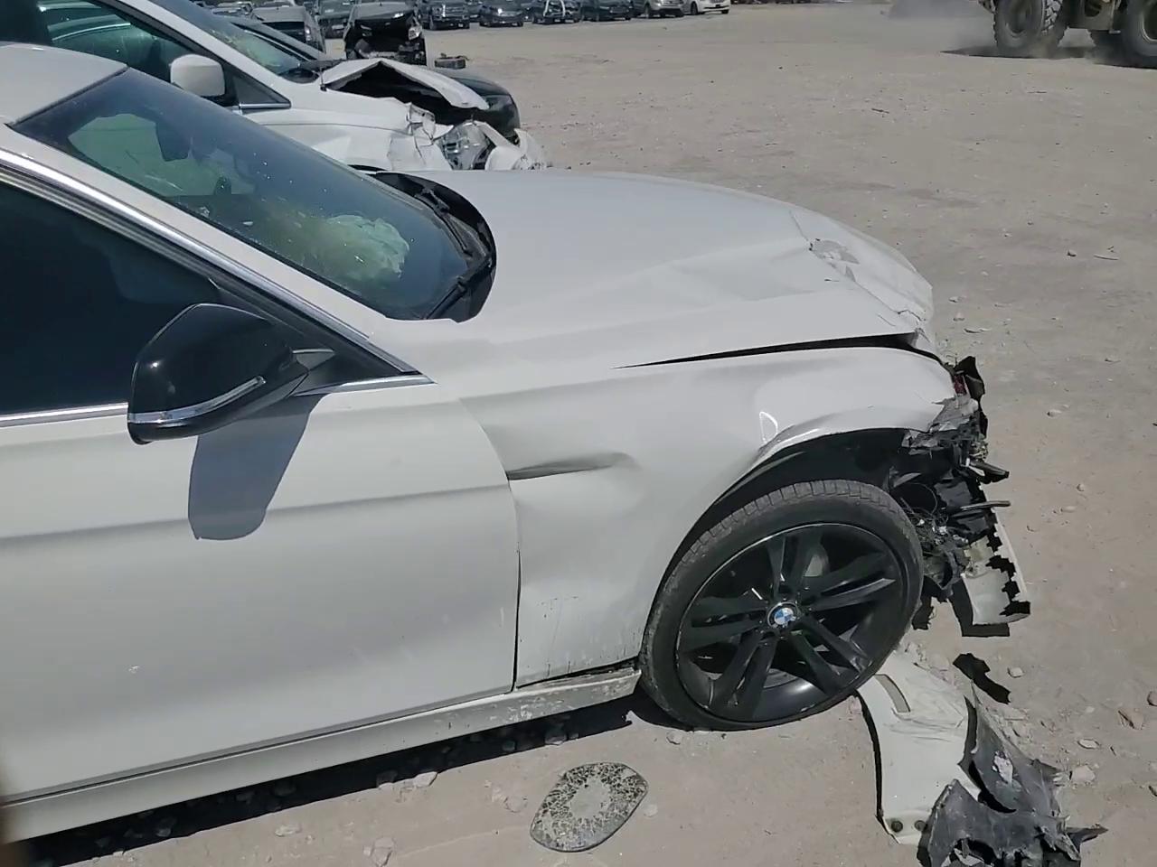 Фото: WBA8D9C33HA003852