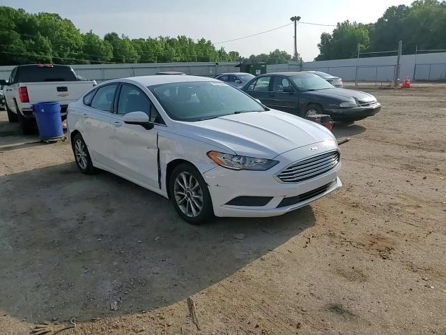 2017 Ford Fusion Se VIN: 3FA6P0H70HR160176 Lot: 55319004