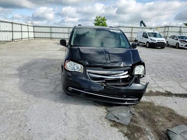 2011 Chrysler Town & Country Touring VIN: 2A4RR5DG4BR607457 Lot: 54670694