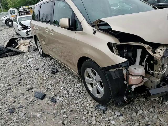 2014 Toyota Sienna Le VIN: 5TDKK3DC2ES515997 Lot: 56623335