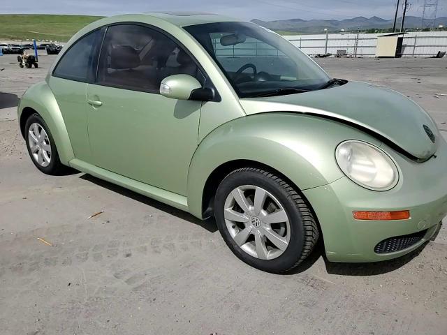 2008 Volkswagen New Beetle S VIN: 3VWRW31C48M510132 Lot: 56692935