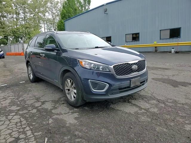 2016 Kia Sorento Lx VIN: 5XYPGDA53GG012823 Lot: 57517095