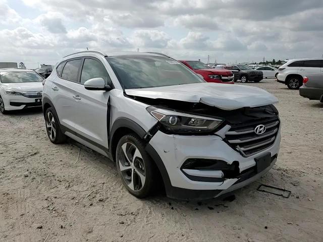 2017 Hyundai Tucson Limited VIN: KM8J33A25HU588197 Lot: 55867155