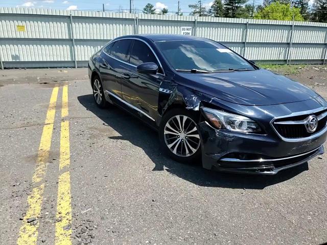 2017 Buick Lacrosse Essence VIN: 1G4ZP5SS3HU165667 Lot: 55166835