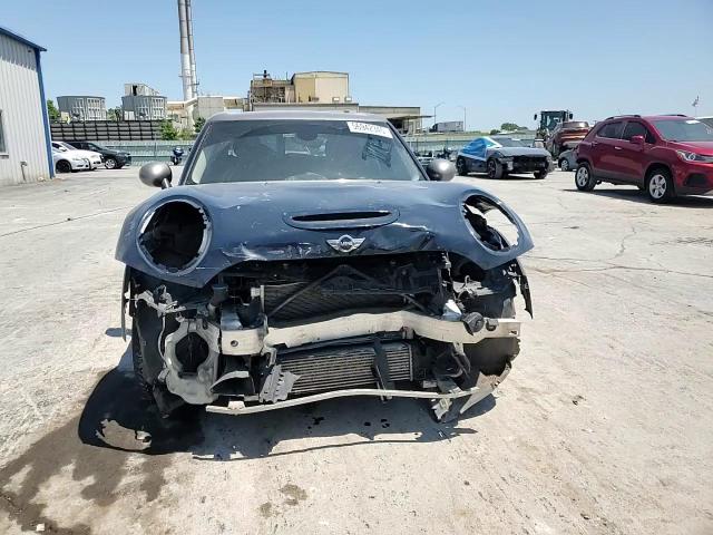 2017 Mini Cooper S Clubman All4 VIN: WMWLU5C52H2E81102 Lot: 56942345